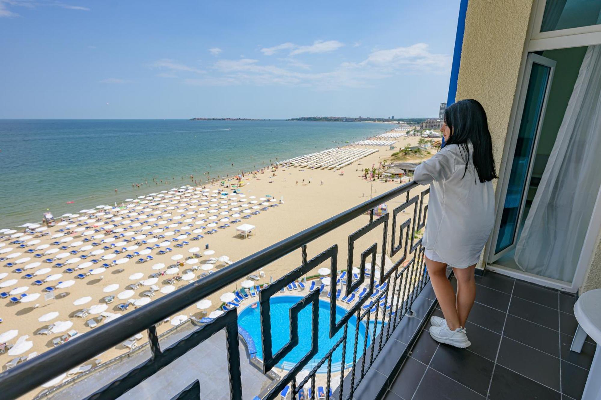 Blue Pearl Hotel - Ultra All - Inclusive 阳光海滩 外观 照片